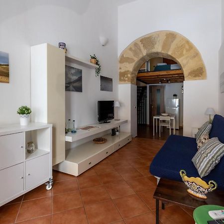Апартаменты La Casa Del Cacciatore - Alloggio Con Terrazzo Палермо Экстерьер фото